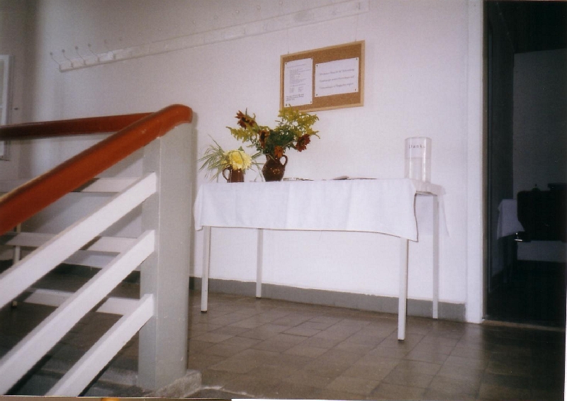 2002-08-23_09f_Askanierausstellung Eingangsbereich.jpg